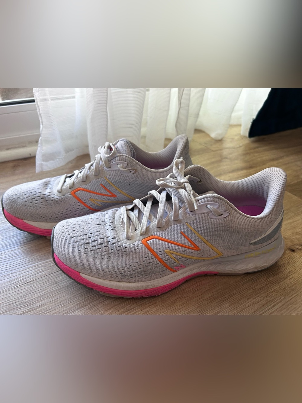 New Balance women’s running shoes, size 10